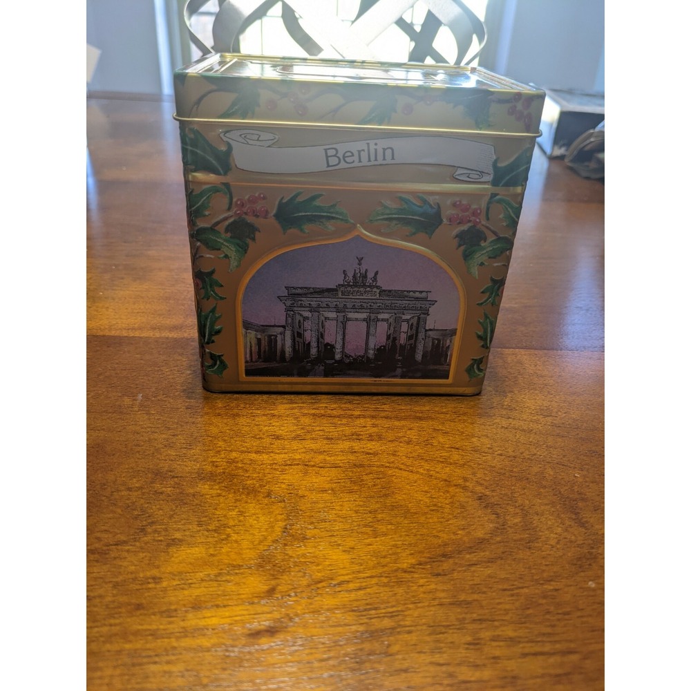 Lambertz Frauenthor German Musical Cookie Tin Box Wish‎ you A Merry Christmas